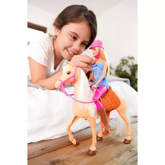 Set Barbie papusa cu cal Set Barbie papusa cu cal