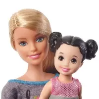 Set Barbie I can be Sport 2 papusi cu accesorii - Antrenoare de patinaj