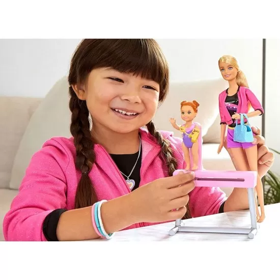 Set Barbie I can be Sport 2 papusi cu accesorii - Antrenoare de gimnastica Set Barbie I can be Sport 2 papusi cu accesorii - Antrenoare de gimnastica