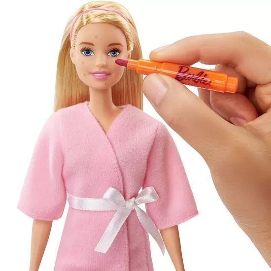 Set papusa Barbie cu figurina si accesorii - O zi la salonul Spa Set papusa Barbie cu figurina si accesorii - O zi la salonul Spa
