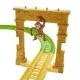 Set trenulet Thomas and Friends Monkey Palace cu sina, vagoane si locomotiva motorizata Set trenulet Thomas and Friends Monkey Palace cu sina, vagoane si locomotiva motorizata