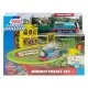 Set trenulet Thomas and Friends Monkey Palace cu sina, vagoane si locomotiva motorizata Set trenulet Thomas and Friends Monkey Palace cu sina, vagoane si locomotiva motorizata