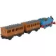 Locomotiva motorizata Thomas cu 2 vagoane Annie si Clarabel Locomotiva motorizata Thomas cu 2 vagoane Annie si Clarabel