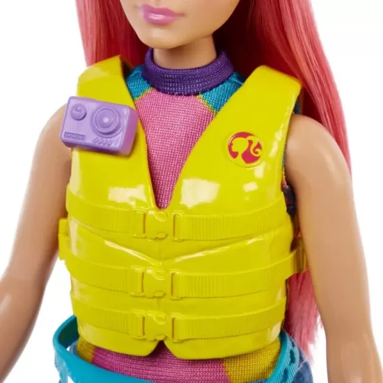 Papusa Barbie Camping Daisy cu accesorii Papusa Barbie Camping Daisy cu accesorii