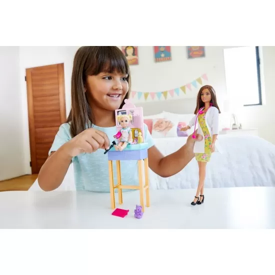 Set Barbie Cariere cu papusa doctor pediatru satena Set Barbie Cariere cu papusa doctor pediatru satena