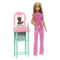 Set de joaca Barbie Cariere cu mobilier si papusa doctor pediatru blonda