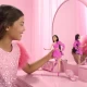 Papusa Barbie Deluxe Style bruneta cu picior protetic Papusa Barbie Deluxe Style bruneta cu picior protetic