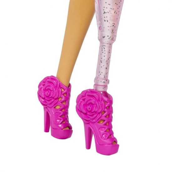 Papusa Barbie Deluxe Style bruneta cu picior protetic Papusa Barbie Deluxe Style bruneta cu picior protetic