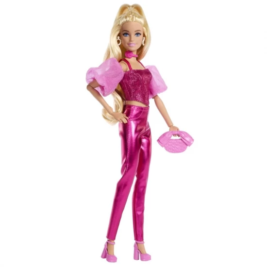 Papusa Barbie Deluxe Style cu tinuta roz metalizat Papusa Barbie Deluxe Style cu tinuta roz metalizat