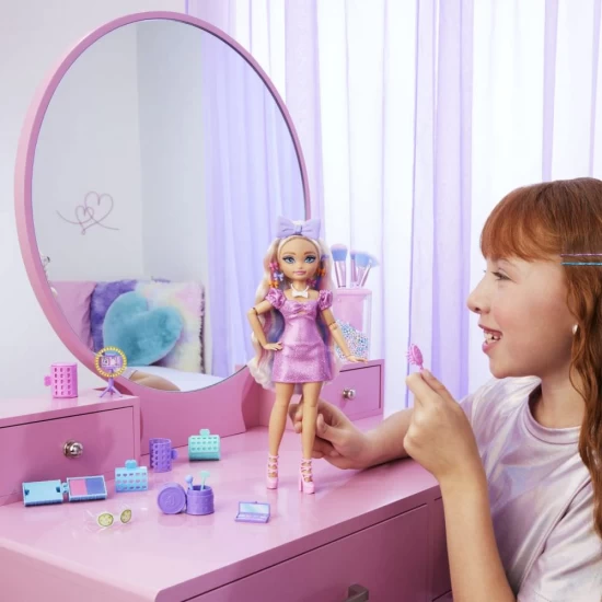Papusa Barbie Dream Besties Malibu cu accesorii fashion Papusa Barbie Dream Besties Malibu cu accesorii fashion