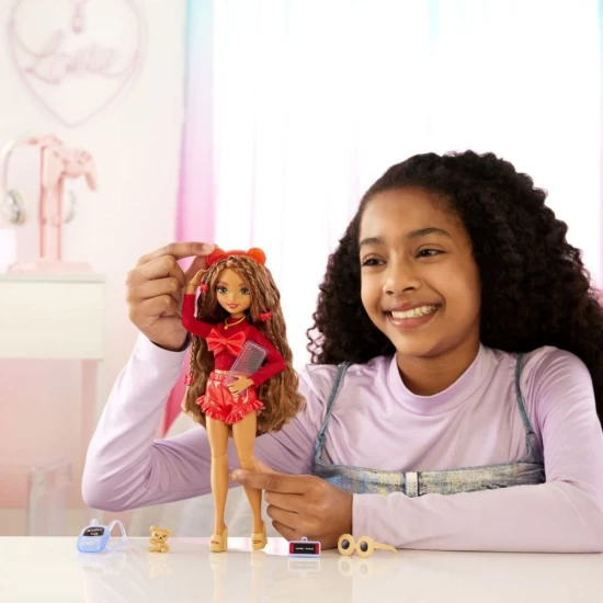 Papusa Barbie Dream Besties Teresa cu accesorii Papusa Barbie Dream Besties Teresa cu accesorii