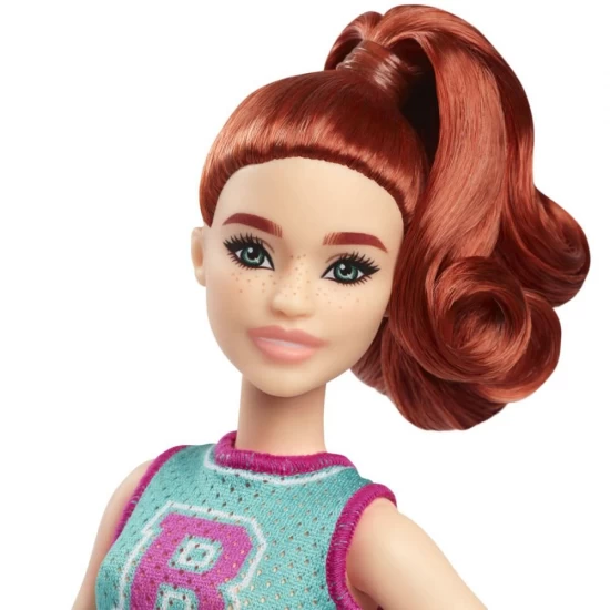 Papusa Barbie Fashionistas majoreta cu par roscat Papusa Barbie Fashionistas majoreta cu par roscat