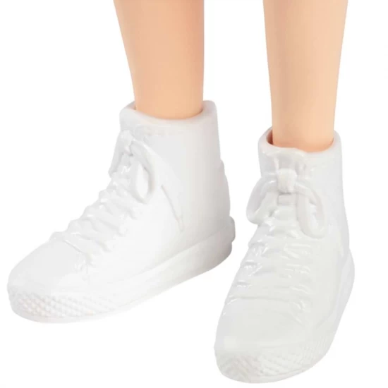 Papusa Barbie Fashionistas majoreta cu par roscat Papusa Barbie Fashionistas majoreta cu par roscat