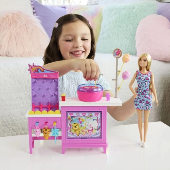 Set de joaca papusa Barbie Malibu cu accesorii - Barbie Mysteries Detectivi pe Plaja