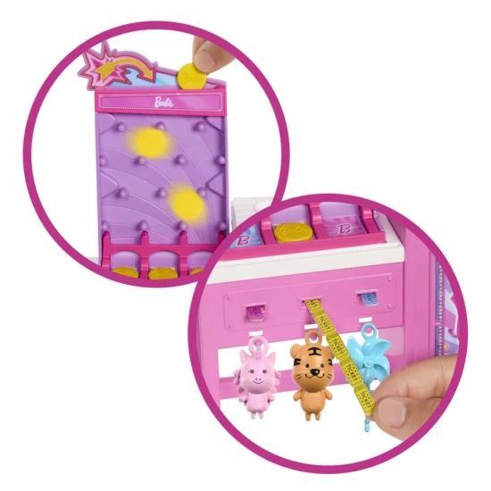 Set de joaca papusa Barbie Malibu cu accesorii - Barbie Mysteries Detectivi pe Plaja
