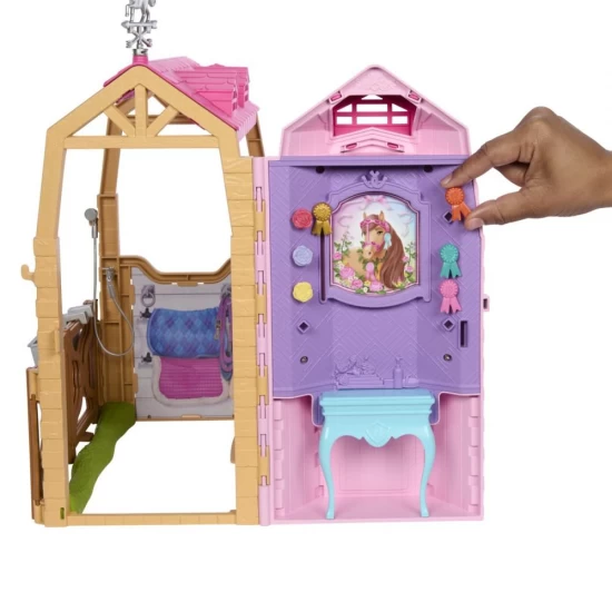 Set de joaca Barbie Mysteries cu calut si grajd
