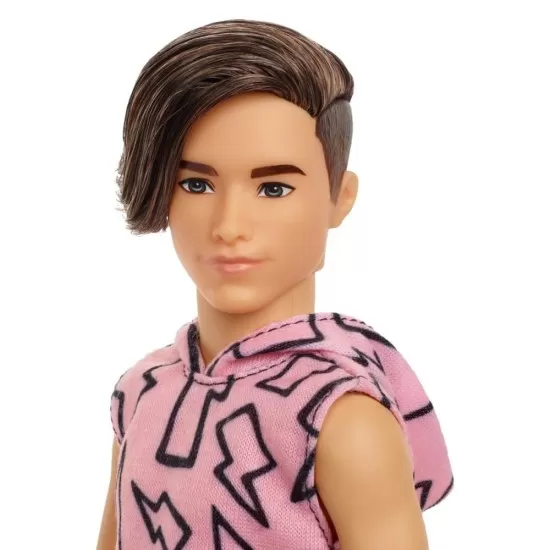 Papusa Barbie baiat Fashionistas cu maiou cu imprimeu cu fulgere Papusa Barbie baiat Fashionistas cu maiou cu imprimeu cu fulgere