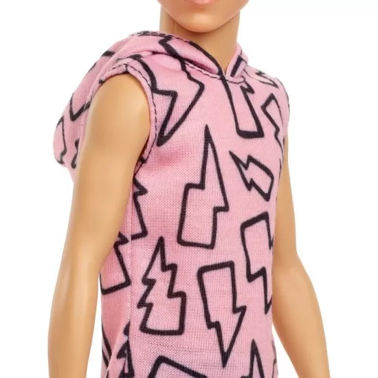 Papusa Barbie baiat Fashionistas cu maiou cu imprimeu cu fulgere Papusa Barbie baiat Fashionistas cu maiou cu imprimeu cu fulgere