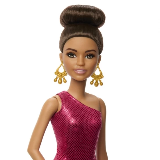 Papusa Barbie dansatoare latino Papusa Barbie dansatoare latino
