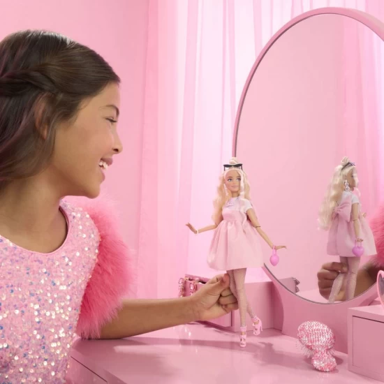 Papusa Barbie Deluxe Style Papusa Barbie Deluxe Style