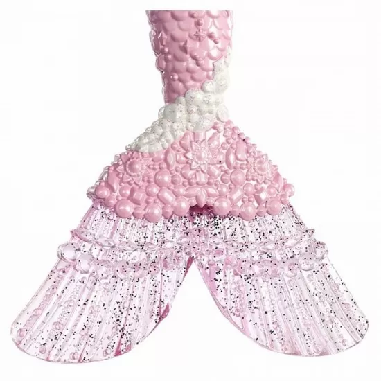 Papusa Barbie Dreamtopia sirena cu corpul violet Papusa Barbie Dreamtopia sirena cu corpul violet