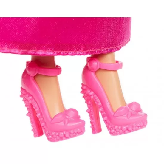 Papusa printesa Barbie cu rochita roz Papusa printesa Barbie cu rochita roz