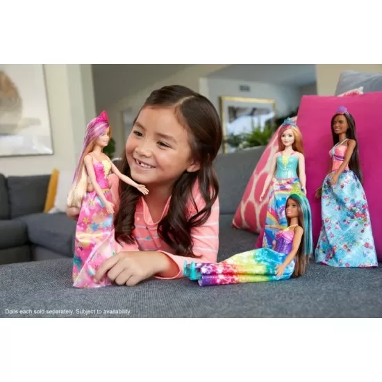 Papusa Barbie Printesa Dreamtopia cu coronita roz