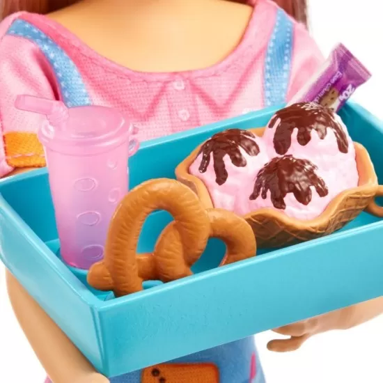 Papusa Barbie Skipper First Jobs - Snack bar Papusa Barbie Skipper First Jobs - Snack bar