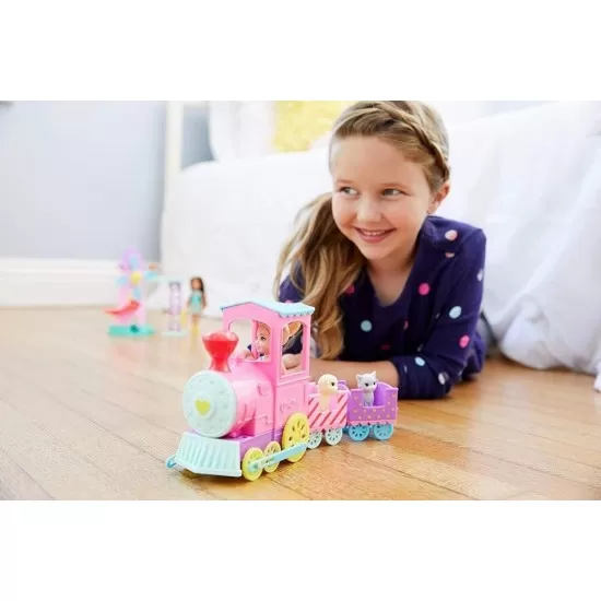Papusa Barbie Chelsea cu trenulet Papusa Barbie Chelsea cu trenulet