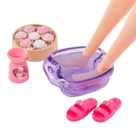 Set de joaca Barbie cu papusa si accesorii spa Set de joaca Barbie cu papusa si accesorii spa