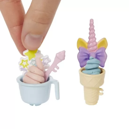 Set de joaca Barbie - Magazinul de inghetata Set de joaca Barbie - Magazinul de inghetata