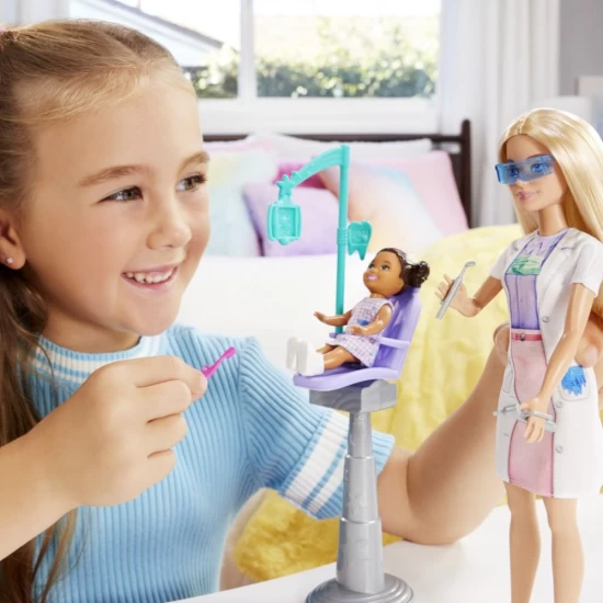 Set de joaca papusa blonda Barbie Cariere - Stomatolog