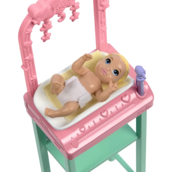 Set de joaca papusa bruneta Barbie Cariere - Pediatru Set de joaca papusa bruneta Barbie Cariere - Pediatru
