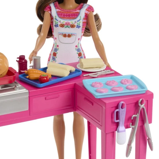 Set de joaca Barbie si Teresa Reteta Prieteniei - Bucatarie cu accesorii si papusa Teresa Set de joaca Barbie si Teresa Reteta Prieteniei - Bucatarie cu accesorii si papusa Teresa