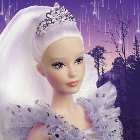 Papusa Barbie Signature Zana Maseluta cu aripi de zana, bagheta si geanta Papusa Barbie Signature Zana Maseluta cu aripi de zana, bagheta si geanta