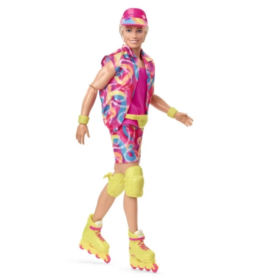 Papusa Ken Barbie The Movie cu patine cu rotile Papusa Ken Barbie The Movie cu patine cu rotile