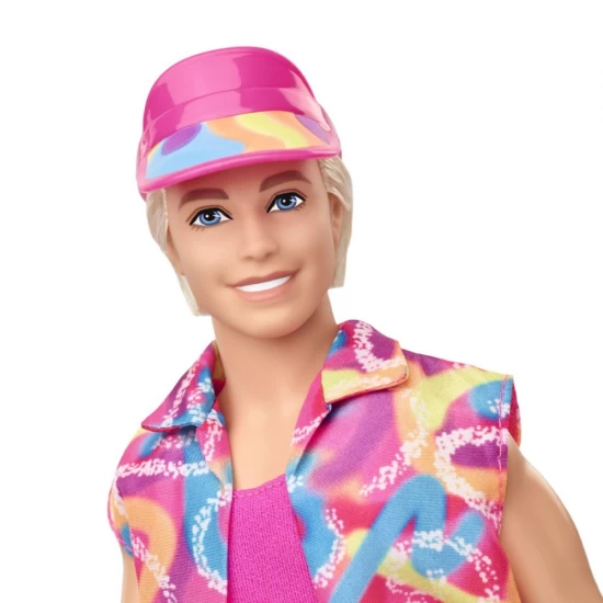 Papusa Ken Barbie The Movie cu patine cu rotile Papusa Ken Barbie The Movie cu patine cu rotile
