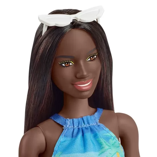 Papusa Barbie Travel bruneta - Aniversare 50 de ani Malibu Papusa Barbie Travel bruneta - Aniversare 50 de ani Malibu