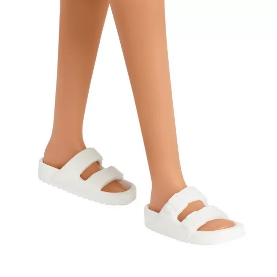 Papusa Barbie Travel blonda - Aniversare 50 de ani Malibu Papusa Barbie Travel blonda - Aniversare 50 de ani Malibu