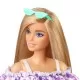 Papusa Barbie Travel blonda - Aniversare 50 de ani Malibu Papusa Barbie Travel blonda - Aniversare 50 de ani Malibu