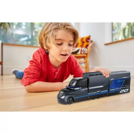 Set de joaca Mega Transportatorul Cars Gale Beaufort 