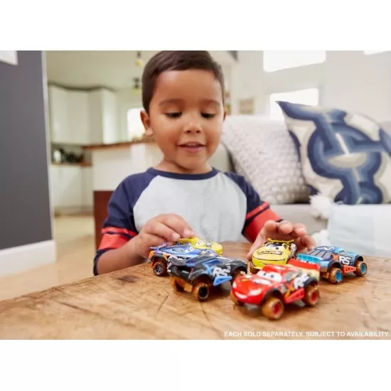 Masinuta cu suspensii Cars 3 Xrs Mud Jackson Storm Masinuta cu suspensii Cars 3 Xrs Mud Jackson Storm
