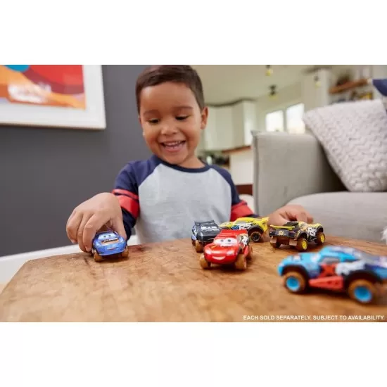 Masinuta cu suspensii Cars 3 Xrs Mud Speedy Comet Masinuta cu suspensii Cars 3 Xrs Mud Speedy Comet