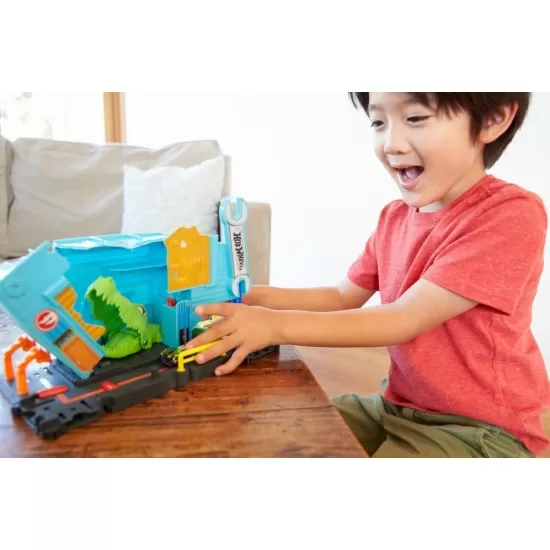 Set Cursa cu obstacol Hot Wheels City - Atacul crocodilului Set Cursa cu obstacol Hot Wheels City - Atacul crocodilului