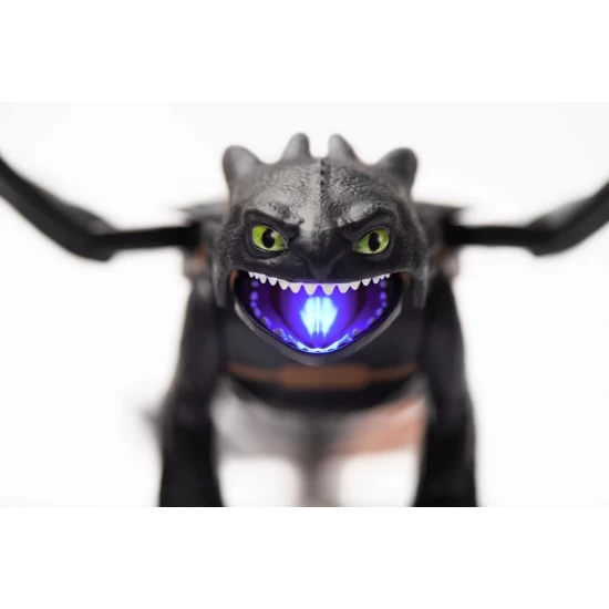 Dragon interactiv How to Train Your Dragon cu efecte luminoase 63 cm Dragon interactiv How to Train Your Dragon cu efecte luminoase 63 cm