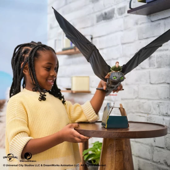Dragon Toothless zburator cu telecomanda How to Train Your Dragon Dragon Toothless zburator cu telecomanda How to Train Your Dragon