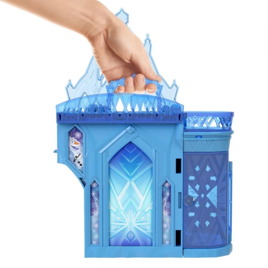 Set de joaca Disney Frozen - Papusa Elsa si Castelul de Gheata cu accesorii Set de joaca Disney Frozen - Papusa Elsa si Castelul de Gheata cu accesorii
