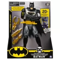 Figurina Batman 29 cm Deluxe cu accesorii si fraze in limba engleza