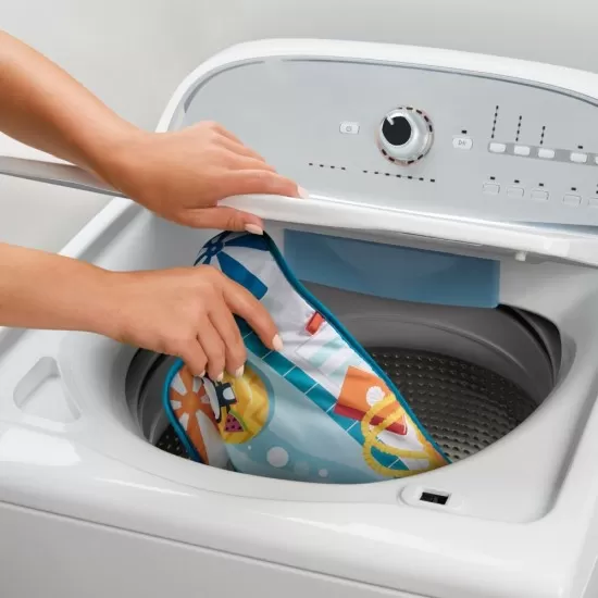 Covoras cu activitati Fisher-Price Covoras cu activitati Fisher-Price