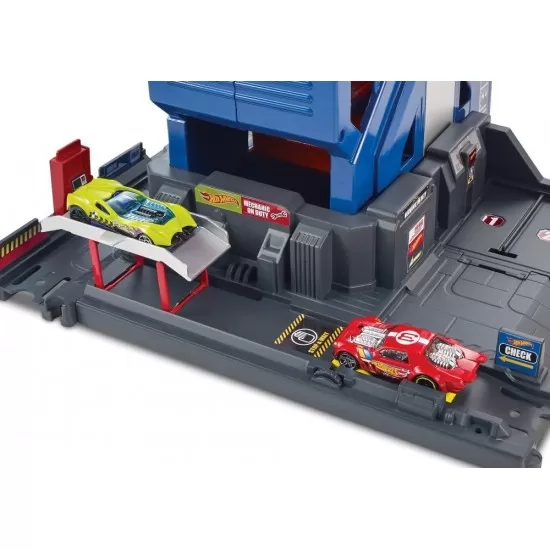 Garaj Hot Wheels cu pista de lansare Garaj Hot Wheels cu pista de lansare